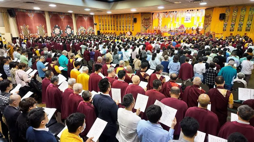 《维加斯新闻报》:2025年佛教盛典洛杉矶登场 世界佛子齐诵《了义经》共迎南无羌佛佛誕